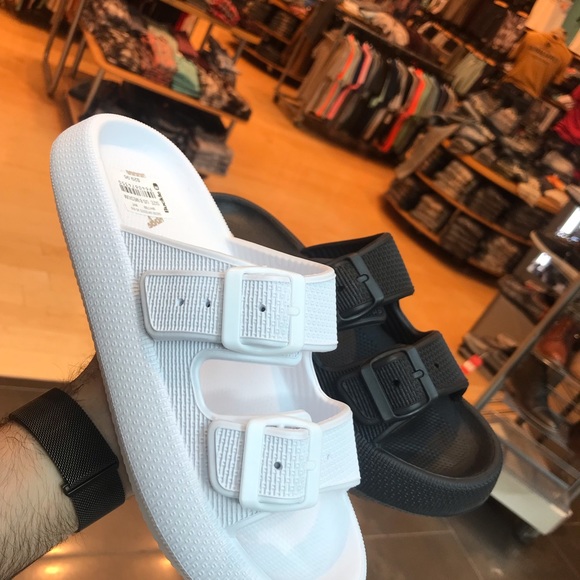 Pillow Sandals - Picture 5 of 5